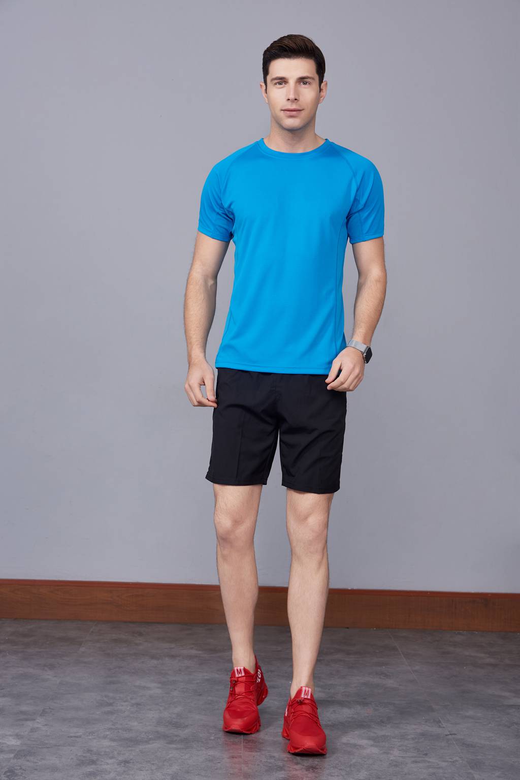 純色T恤  簡約大方經(jīng)典時尚  湖藍色