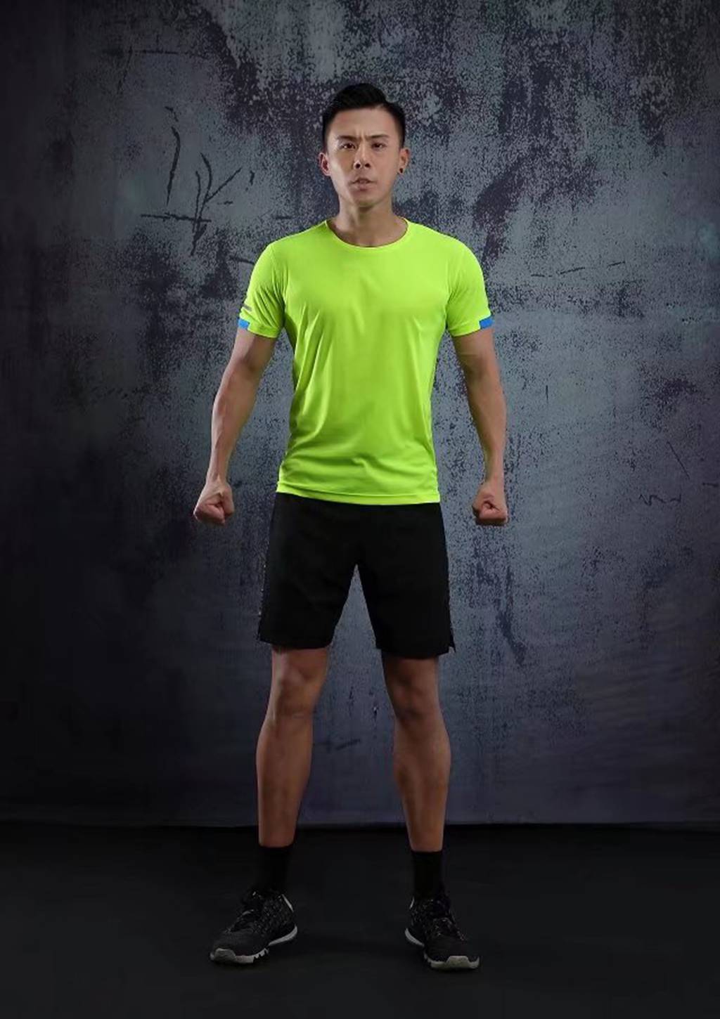 春夏新品 圓領(lǐng)短袖T恤 時(shí)尚運(yùn)動文化衫 熒光綠