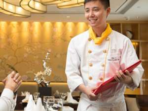 誰知道餐飲店工作服定做多少錢？什么因素影響價格？